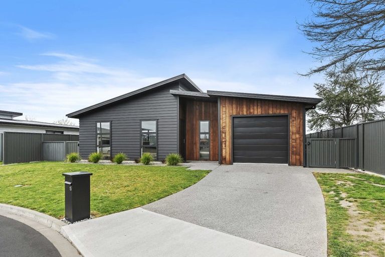 Photo of property in 15 Nathan Lane, Masterton, 5810