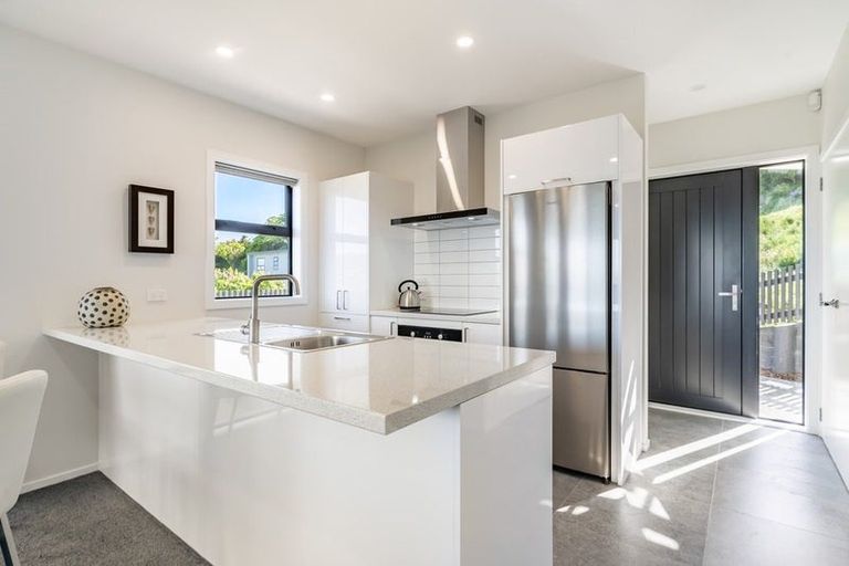 Photo of property in 451 Cambridge Terrace, Naenae, Lower Hutt, 5011