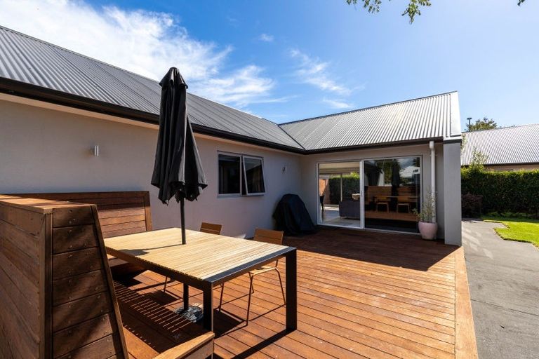 Photo of property in 2a Portland Drive, Highlands Park, New Plymouth, 4312