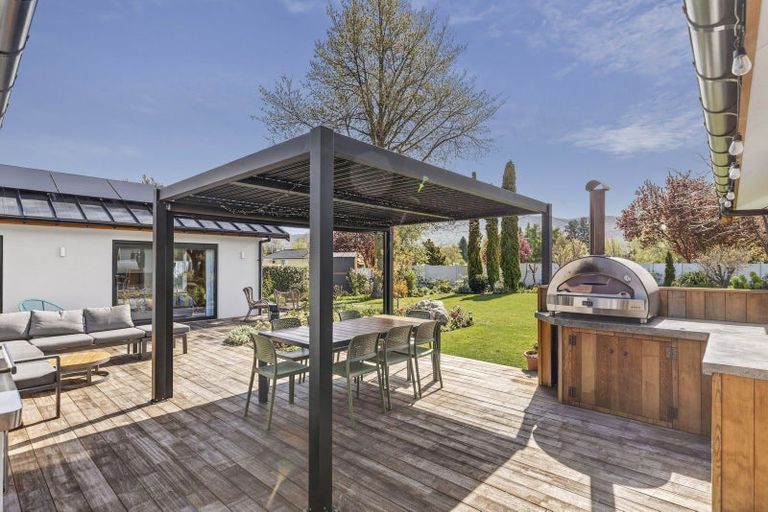 Photo of property in 60 Neplusultra Street, Cromwell, 9310