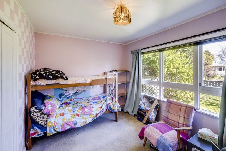 Photo of property in 11 Downing Avenue, Pirimai, Napier, 4112