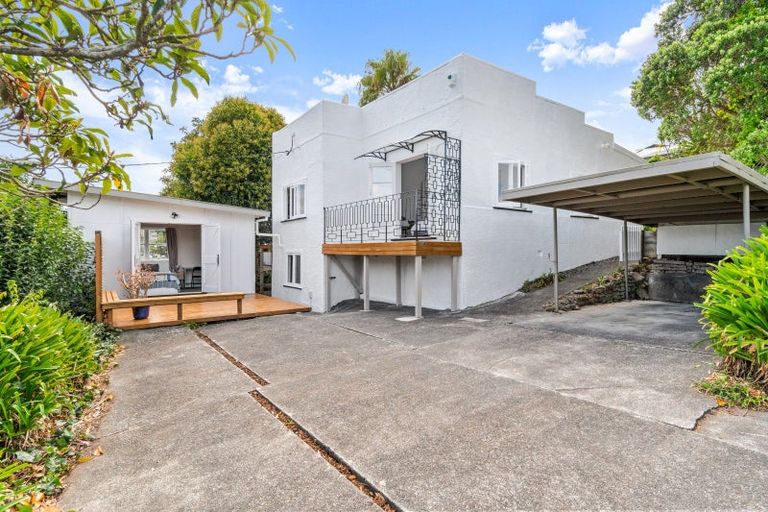 Photo of property in 1/8 Millbrook Road, Henderson, Auckland, 0612