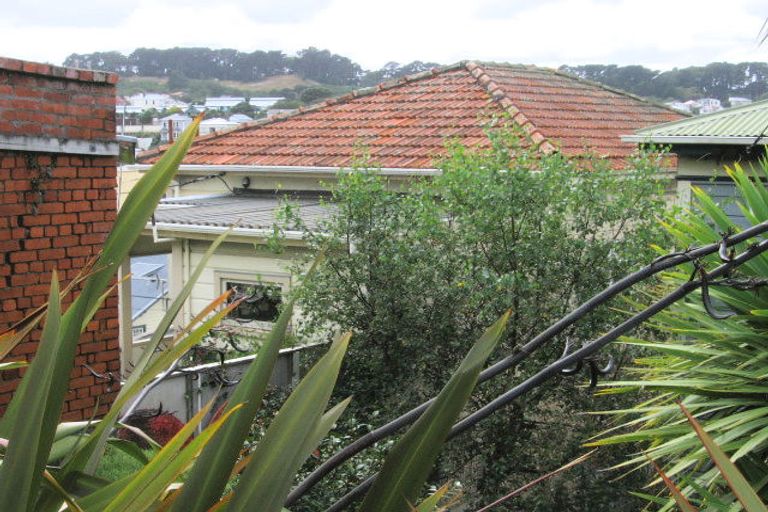 Photo of property in 26 Kenwyn Terrace, Newtown, Wellington, 6021