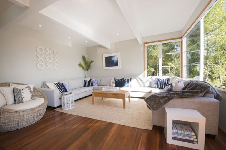 Photo of property in 72 School Road, Paihia, 0200