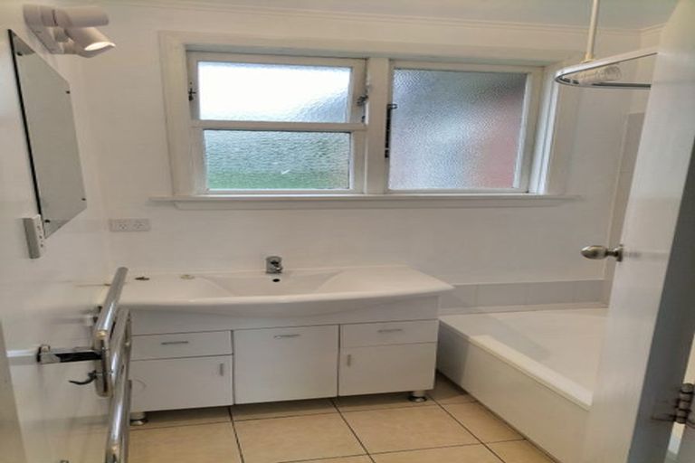 Photo of property in 77 Caldwell Street, Brockville, Dunedin, 9011