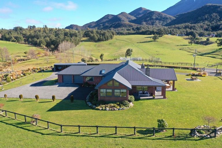 Photo of property in 234 Flynns Road, Staveley, Ashburton, 7771