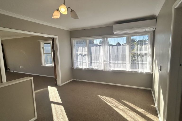 Photo of property in 9 Bluegum Road, Paraparaumu Beach, Paraparaumu, 5032