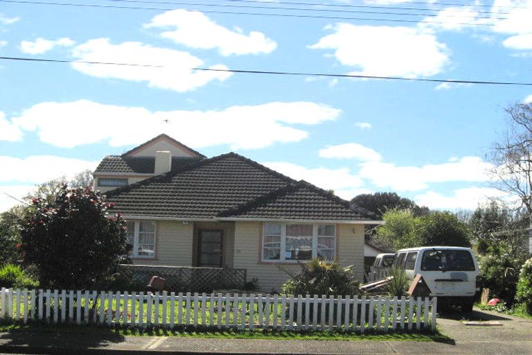Photo of property in 29 Saint Annes Street, Levin, 5510
