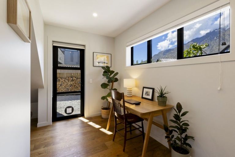 Photo of property in 97 Spur Ridge Rise, Jacks Point, 9371