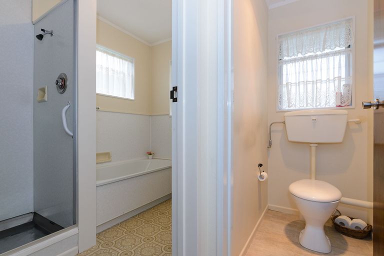 Photo of property in 18b Keeling Street, West End, Palmerston North, 4412