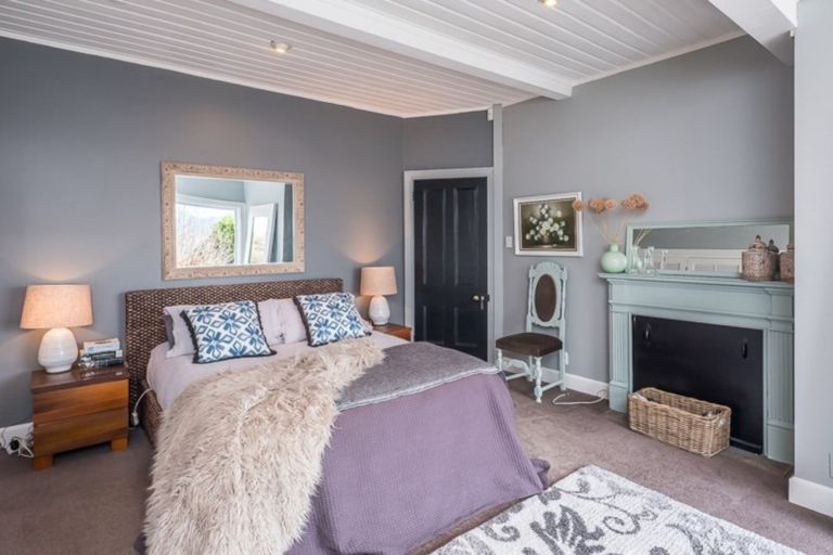 Photo of property in 12 Frandi Street, Thorndon, Wellington, 6011