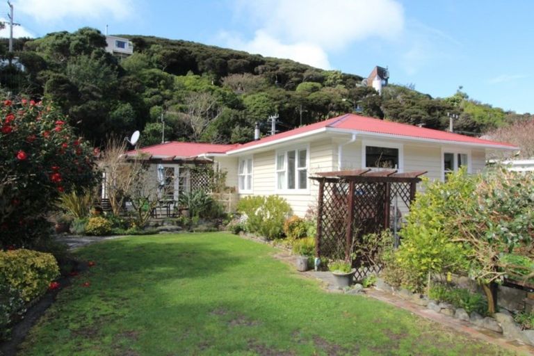 Photo of property in 59 Cluny Road, Plimmerton, Porirua, 5026