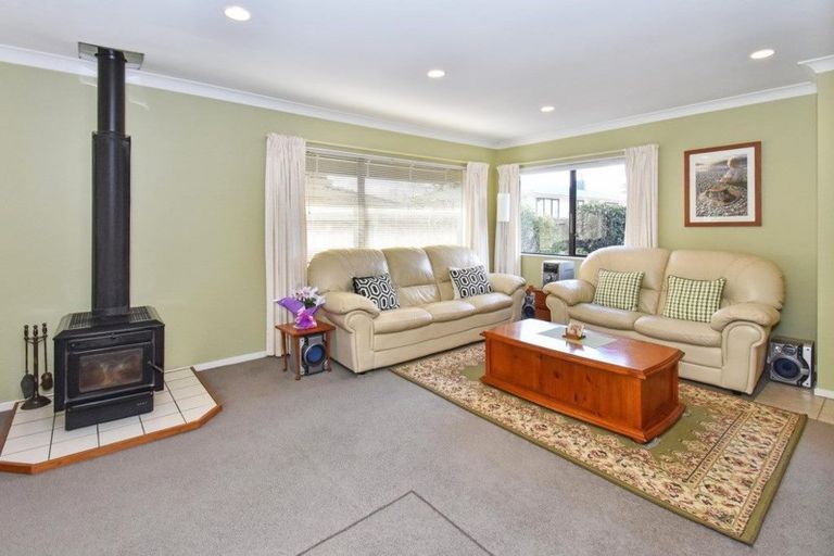 Photo of property in 2/16 Nogat Avenue, Papatoetoe, Auckland, 2024