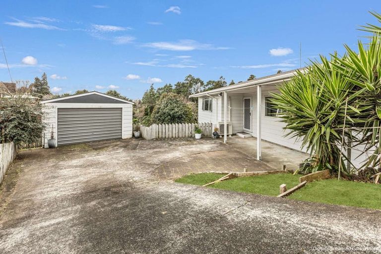 Photo of property in 42 Omata Road, Marfell, New Plymouth, 4310