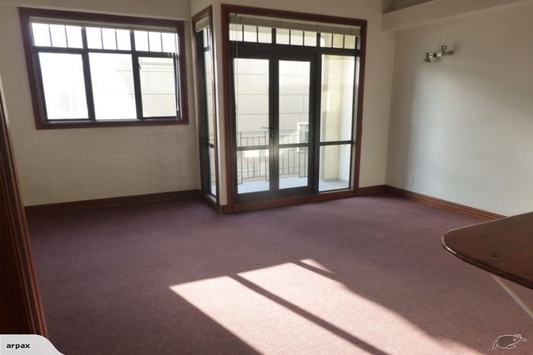 Photo of property in Pirie Street Townhouses, 28/35 Pirie Street, Mount Victoria, Wellington, 6011