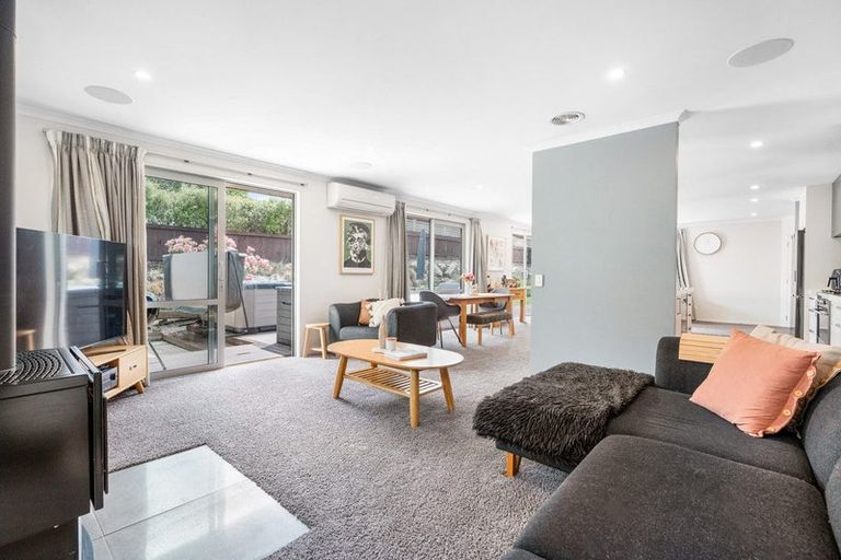 Photo of property in 18 Lancaster Lane, Waldronville, Dunedin, 9018