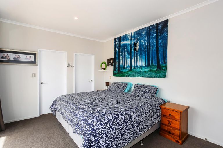 Photo of property in 11 Muirhill Place, Pokeno, 2402