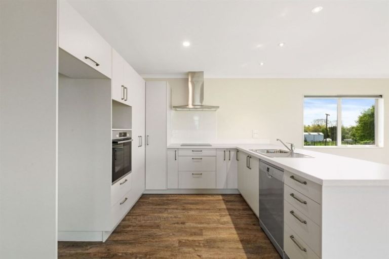 Photo of property in 9948 State Highway 2, Waihi, 3681