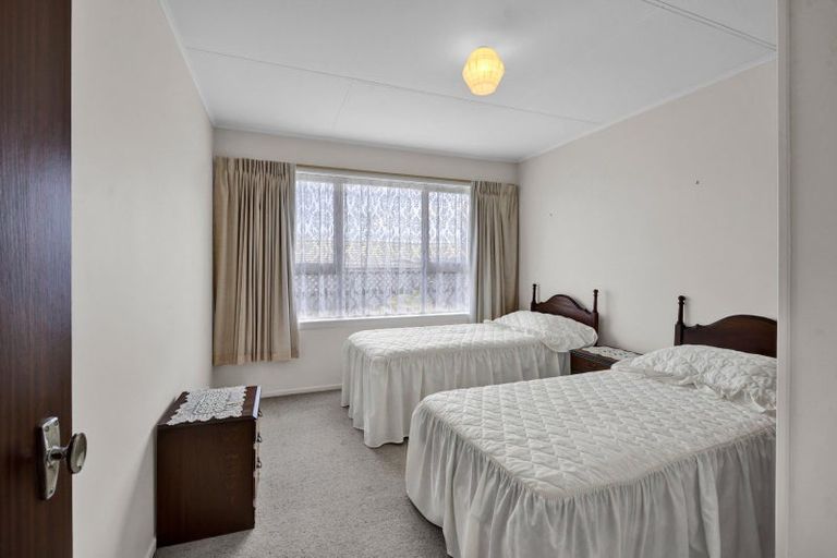 Photo of property in 37 Clifton Drive, Waitara, 4320