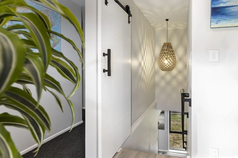 Photo of property in 15 Beach Road, Waikawa, Picton, 7220