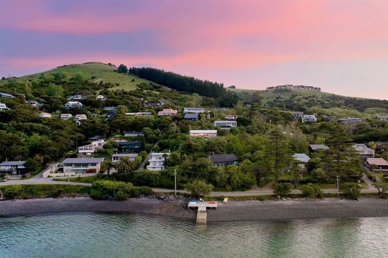 Photo of property in 223 Beach Road, Akaroa, 7520