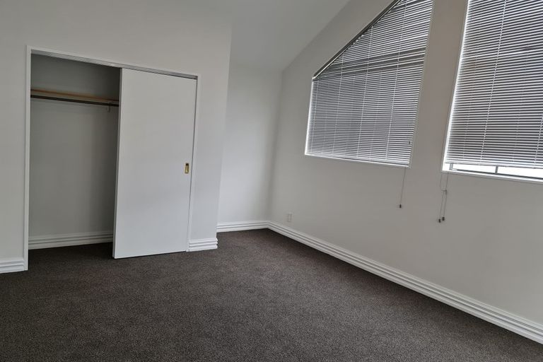 Photo of property in 16h Hobson Street, Thorndon, Wellington, 6011