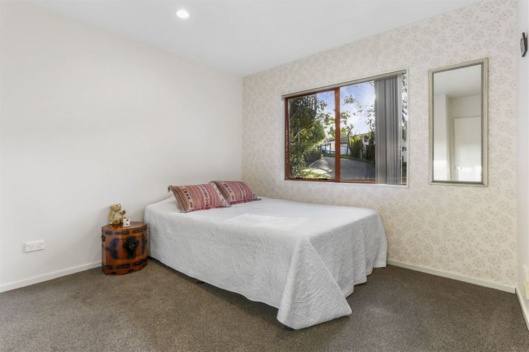 Photo of property in 3/51 Archers Road, Hillcrest, Auckland, 0629