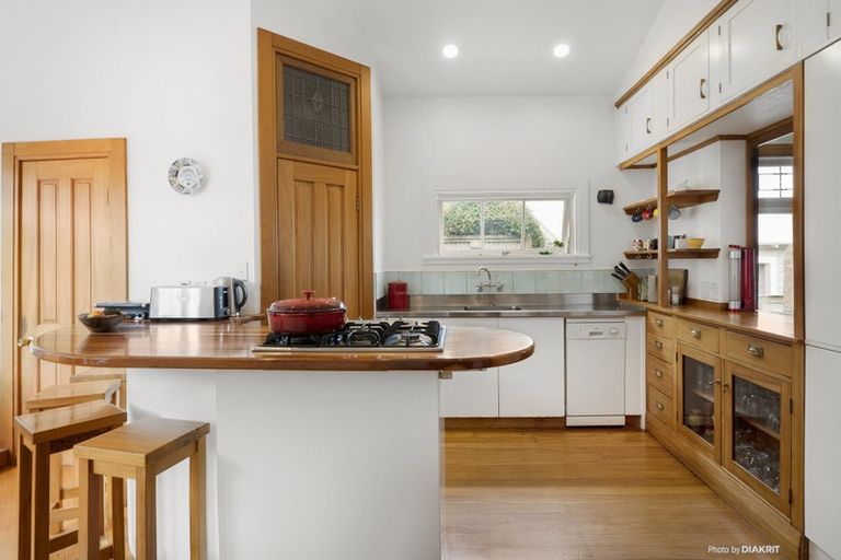 Photo of property in 43 Clyde Street, Island Bay, Wellington, 6023