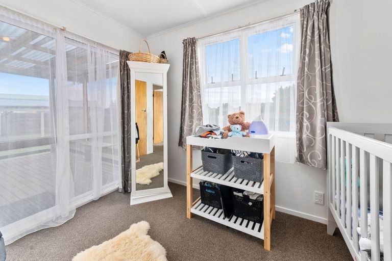 Photo of property in 19 Fenruss Street, Fairy Springs, Rotorua, 3015