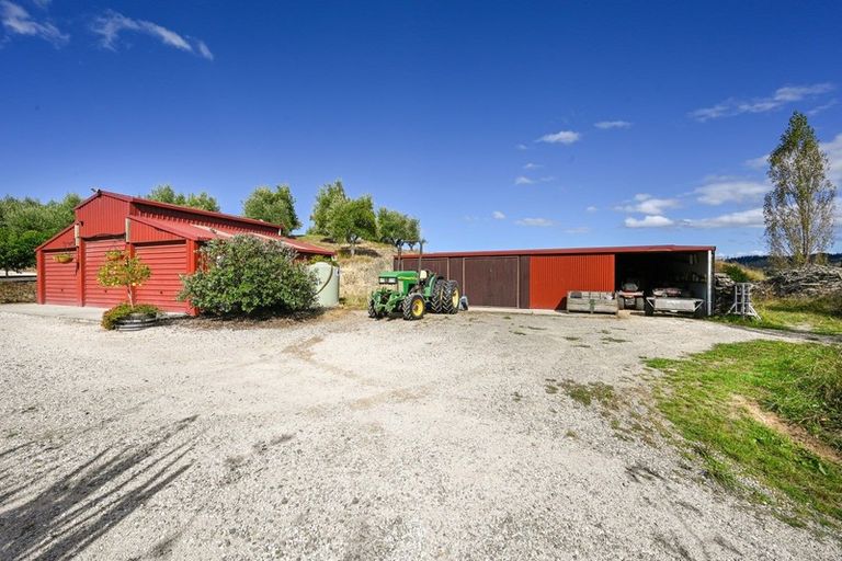 Photo of property in 598 Neudorf Road, Upper Moutere, 7175