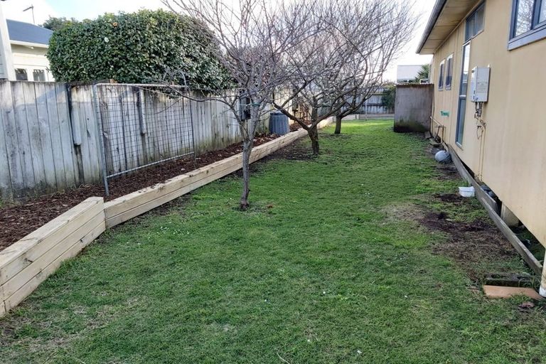 Photo of property in 58 Record Street, Fitzroy, New Plymouth, 4312