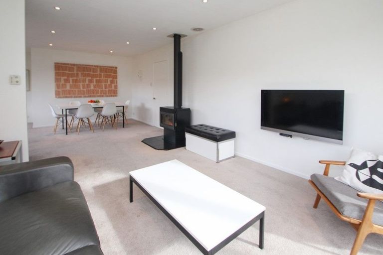 Photo of property in 13 Kenilworth Road, Oamaru North, Oamaru, 9400