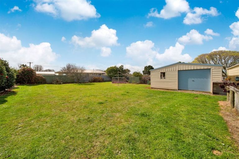 Photo of property in 39 Patu-kukupa Street, Manaia, 4612