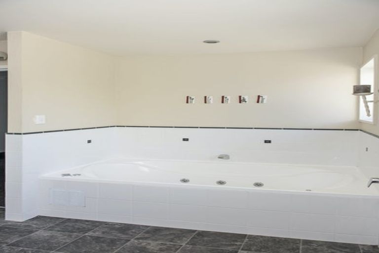 Photo of property in 274b Otipua Road, Highfield, Timaru, 7910