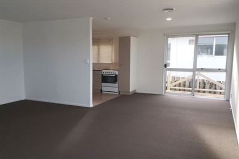 Photo of property in 1/24a Waimumu Road, Massey, Auckland, 0614