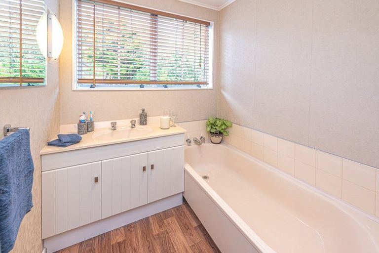 Photo of property in 44 Treadwell Street, Springvale, Whanganui, 4501