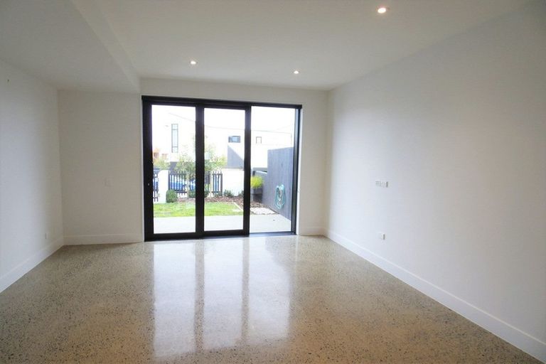 Photo of property in 218 Hobsonville Point Road, Hobsonville, Auckland, 0616