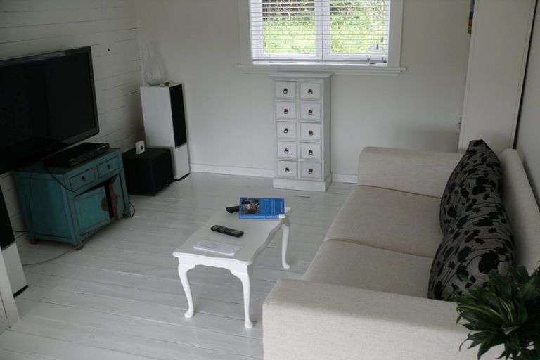 Photo of property in 26 Nigel Road, Browns Bay, Auckland, 0630