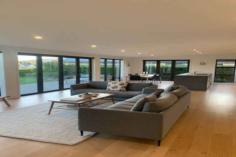 Photo of property in 32 Niger Street, Wanaka, 9305