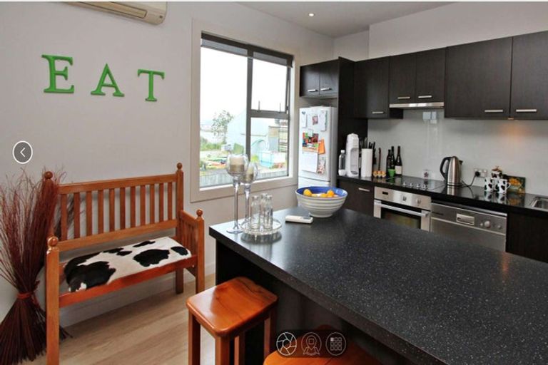 Photo of property in The Terraces, 13/9 Humber Street, Pandora, Napier, 4110