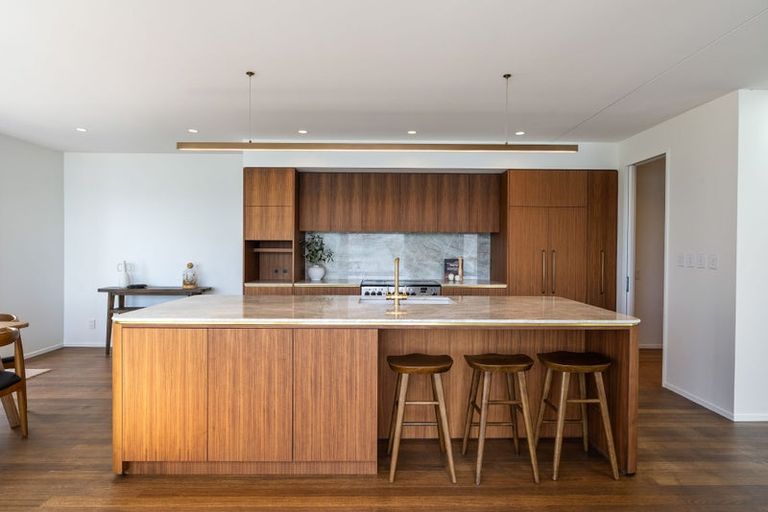 Photo of property in 128 Seatoun Heights Road, Seatoun, Wellington, 6022