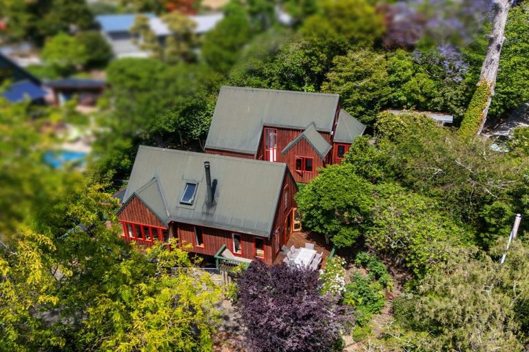 Photo of property in 77 Kopanga Road, Havelock North, 4130