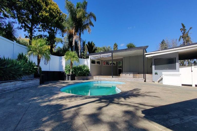 Photo of property in 53a Greenhithe Road, Greenhithe, Auckland, 0632