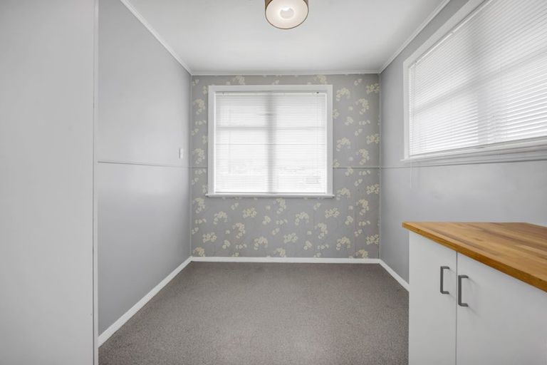 Photo of property in 279 South Road, Hawera, 4610