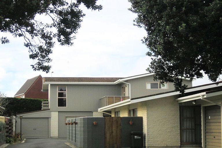 Photo of property in 2/10 Watson Drive, Paraparaumu Beach, Paraparaumu, 5032