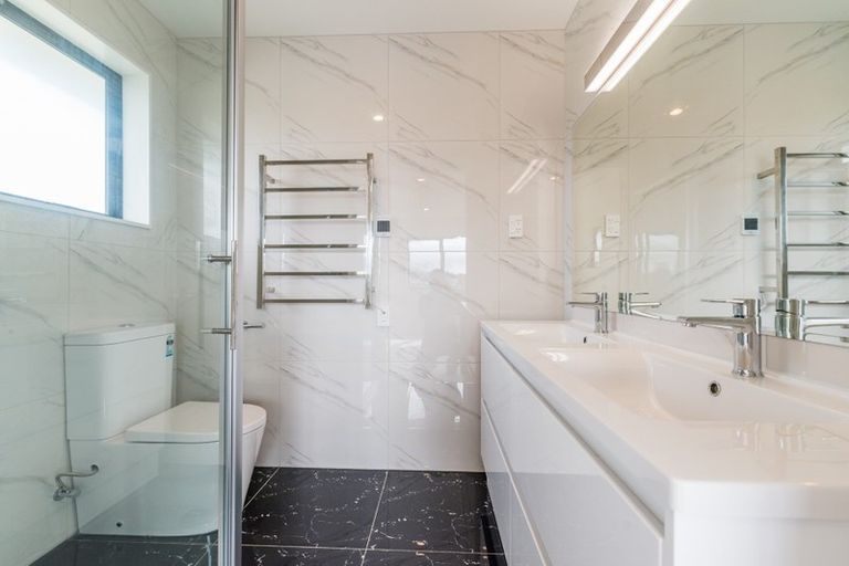 Photo of property in 13 Discovery Drive, Gulf Harbour, Whangaparaoa, 0930