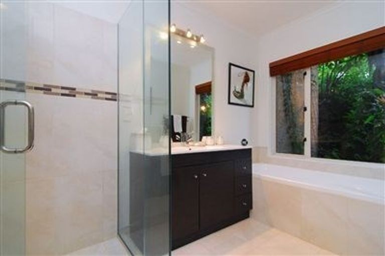 Photo of property in 16a Ormond Road, Hospital Hill, Napier, 4110