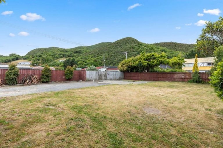 Photo of property in 394a Cambridge Terrace, Naenae, Lower Hutt, 5011