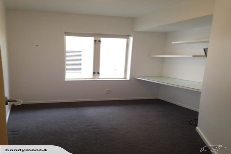 Photo of property in Luxford Villas, 115/72 Herald Street, Berhampore, Wellington, 6023