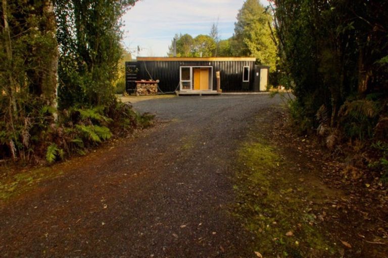 Photo of property in 13 Findlay Street, National Park, Owhango, 3989
